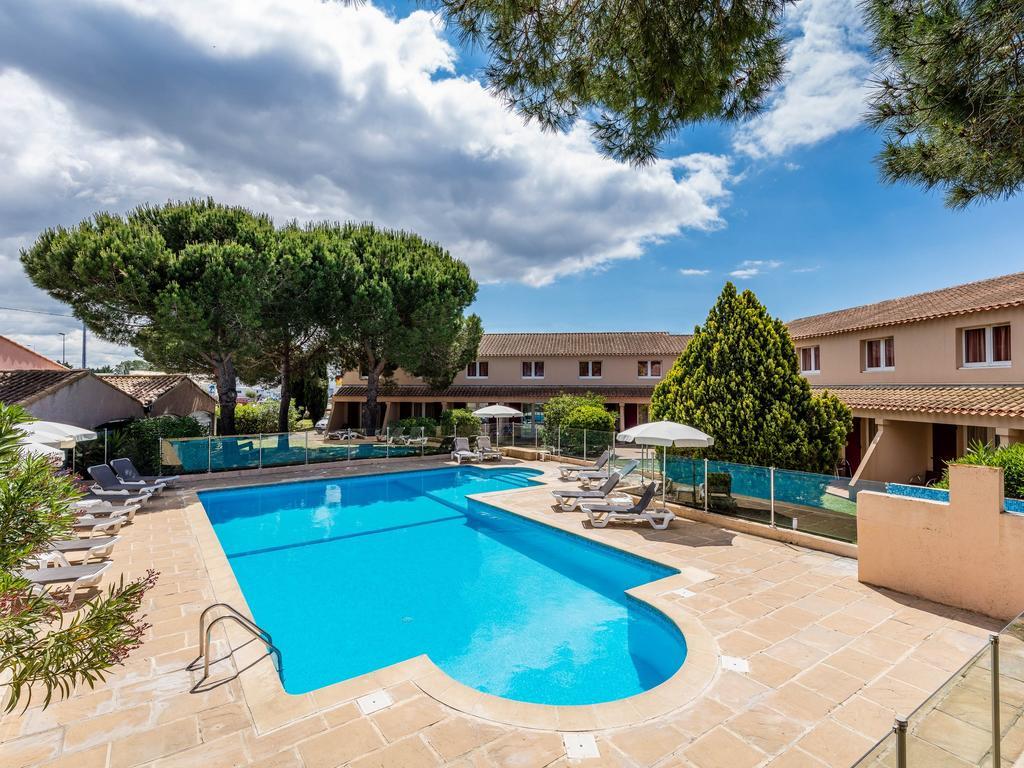 Artemia Aigues-Mortes - Hotel Avec Piscine Exterior foto