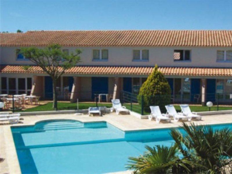 Artemia Aigues-Mortes - Hotel Avec Piscine Exterior foto